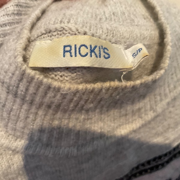 Ricki’s | Women’s Sweater - Picture 3 of 3